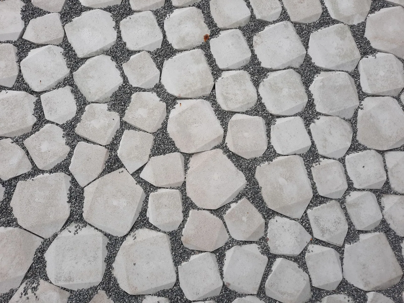paver walkway ideas with a curved brick path and edging