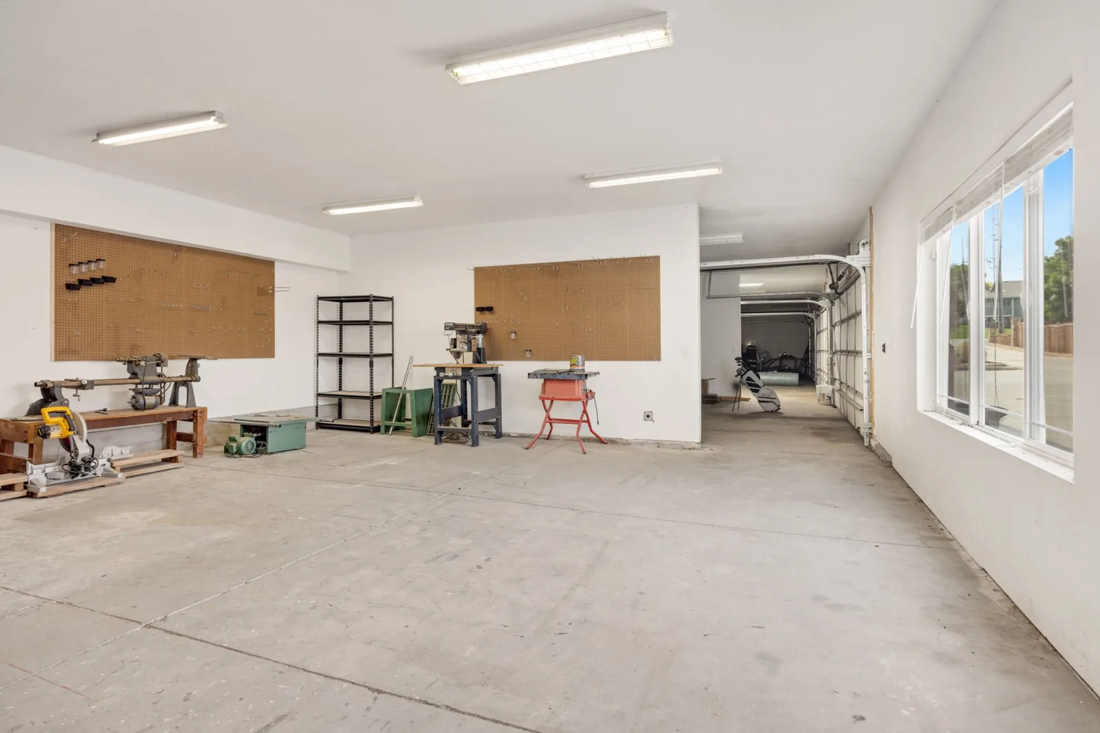 wall mounted garage shelves